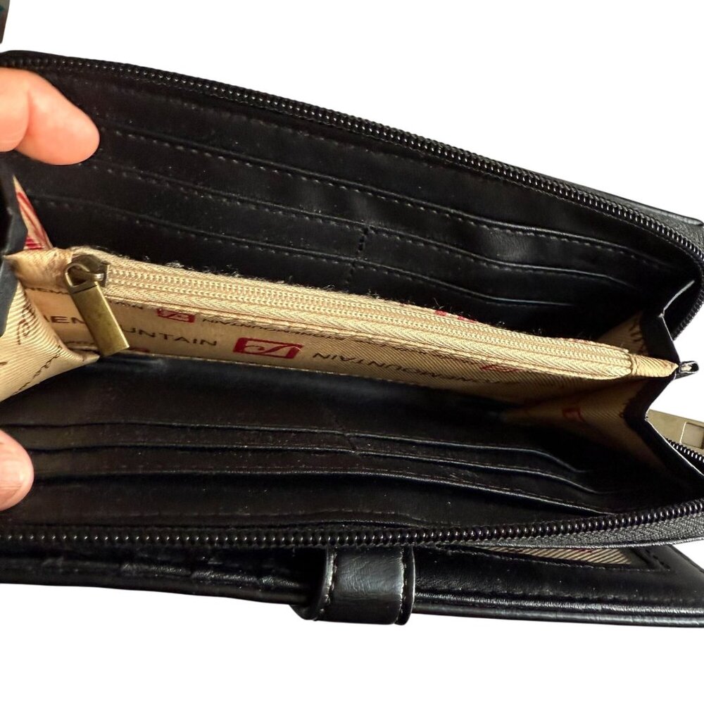 Stone Mountain Leather Zip Around Clutch Genuine Pebble Leather Wallet Black - Picture 6 of 7
